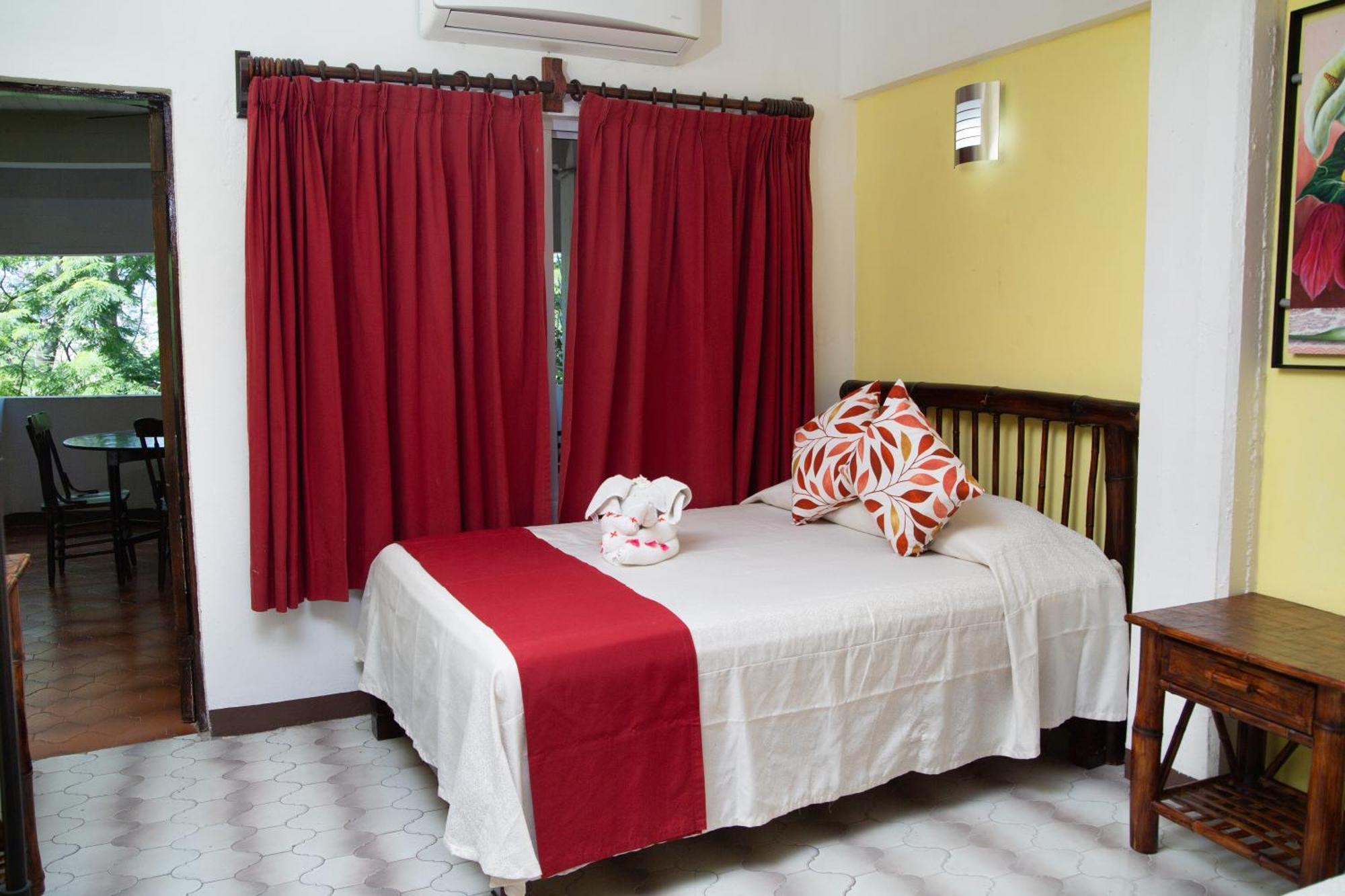Hotel Zihua Caracol Сиуатанехо Екстериор снимка
